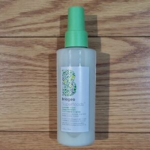 Briogeo Superfoods Avocado Kiwi Spray with Green Cap